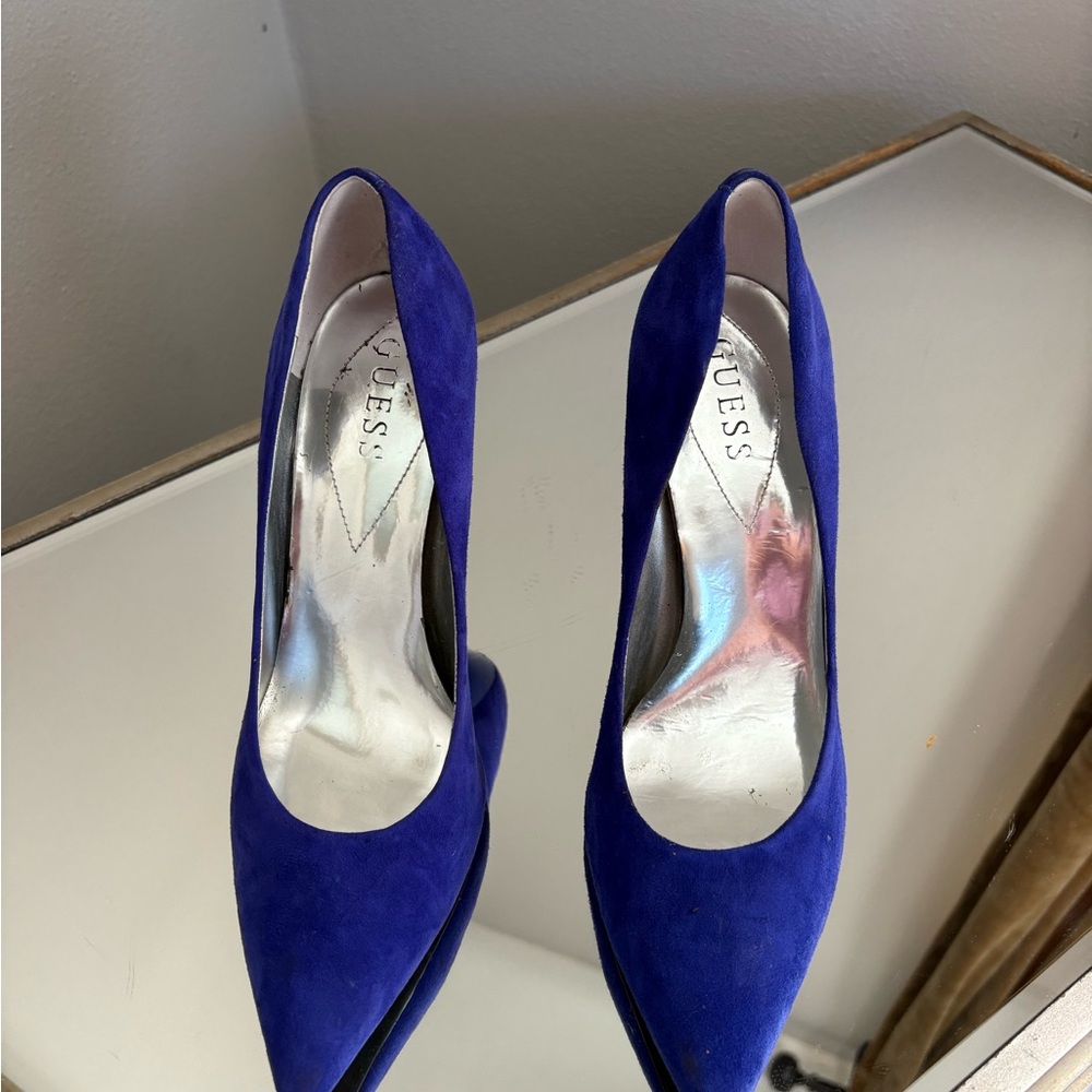 Guess Royal Pointed-Toe Suede Pumps - Picture 6 of 6